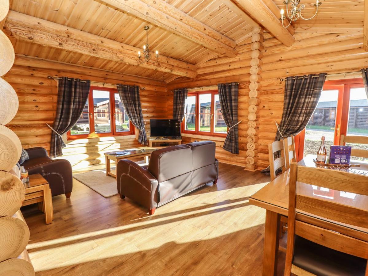 Holly Lodge โอ๊กคัม ภายนอก รูปภาพ